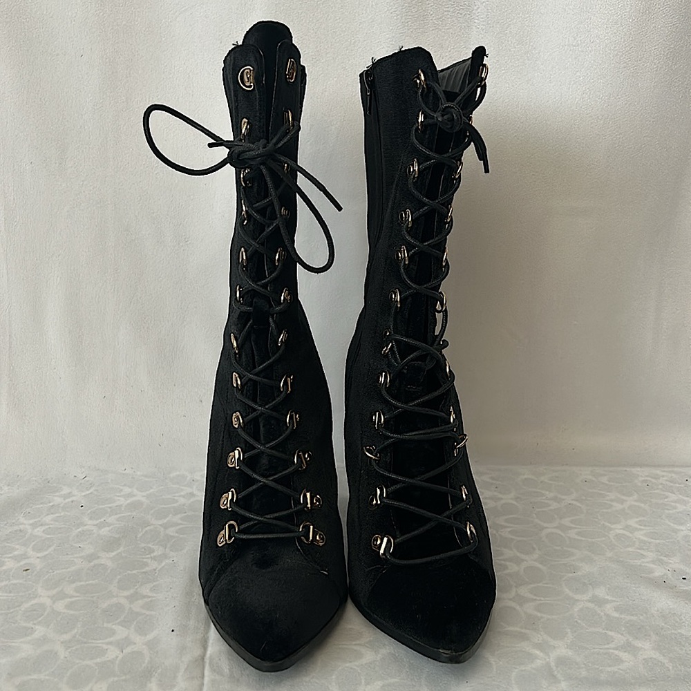 Penny Loves Kenny Black Velvet Victorian Style Lace Up Boots Shoes **Size 9.5** - Picture 2 of 7